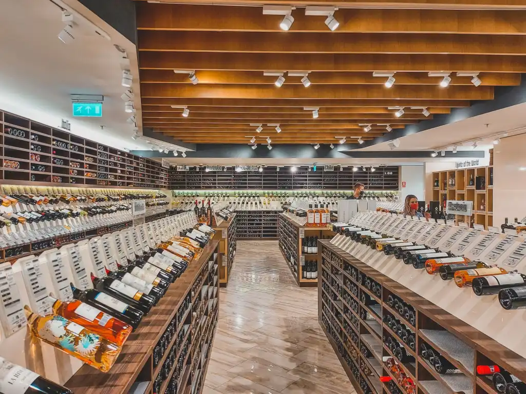 昆明企业品牌VI设计指南：从标志到视觉系统的完整构建流程