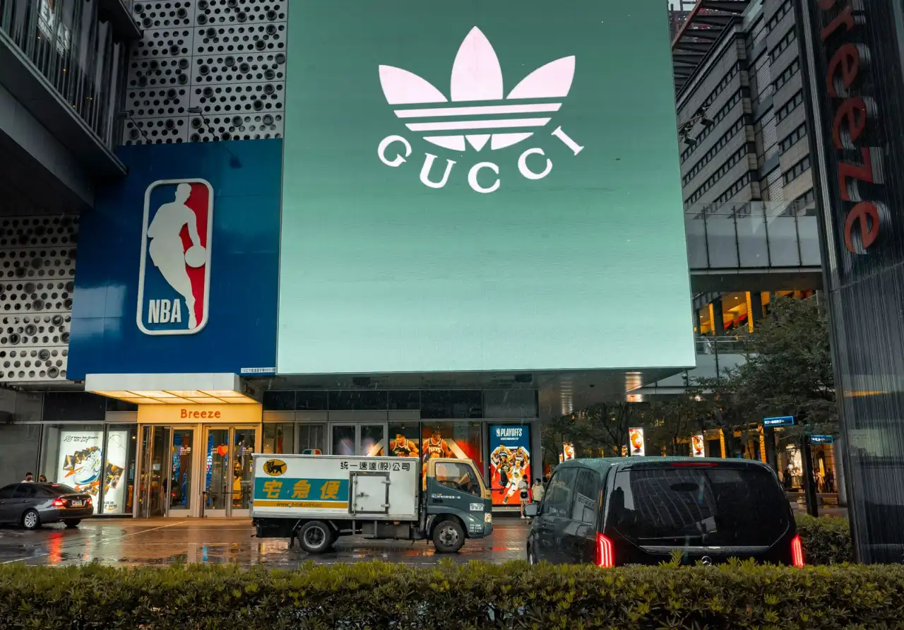 云南品牌VI设计趋势解析：从视觉符号到品牌资产构建