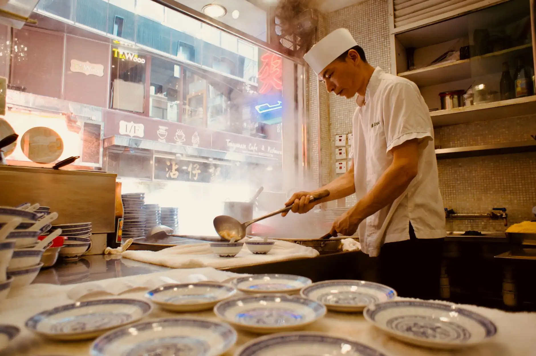 昆明金弦品牌策划设计：企业VI设计如何构建统一且有辨识度的品牌视觉系统